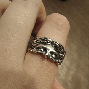Statue Ring