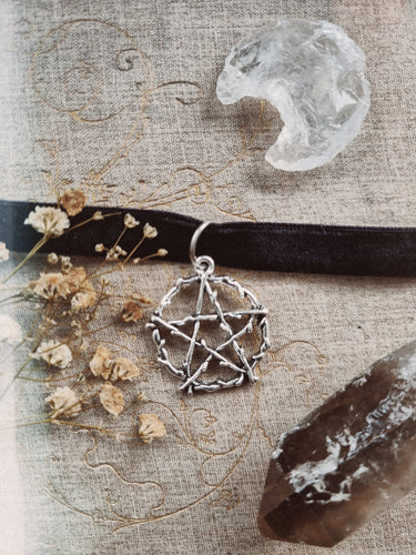 Pentagram Choker