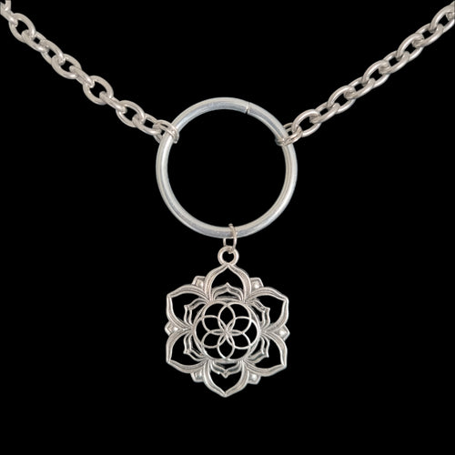 Chunky Flora Pendant