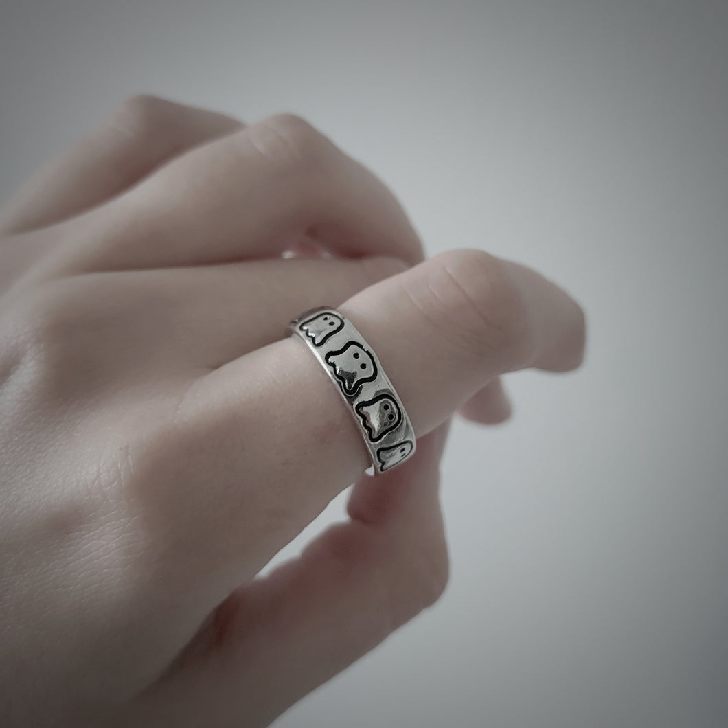 Spooky Ghost Ring