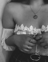 Load image into Gallery viewer, Zodiac Medallion Necklace